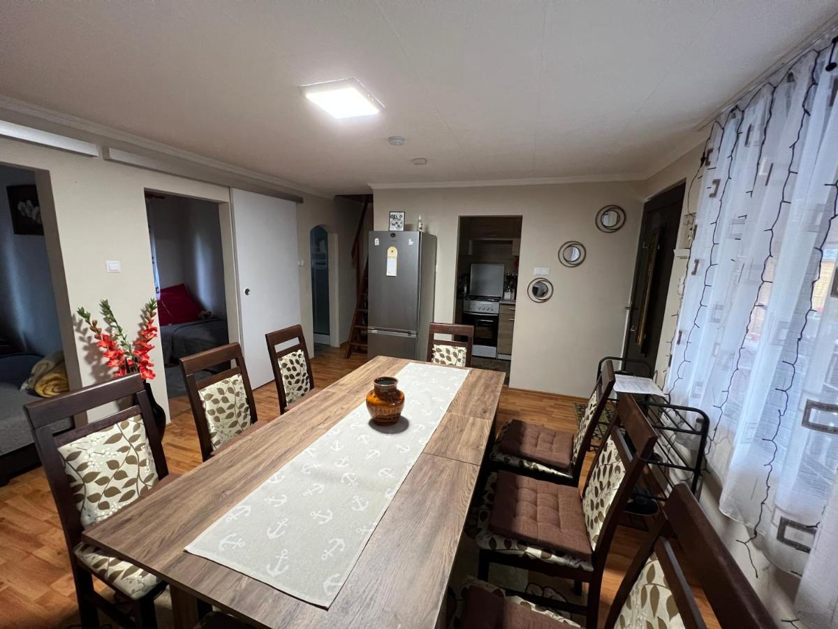 Appartement Füge-Fa-Ház Vásárosnamény - Gergelyiugornya Extérieur photo
