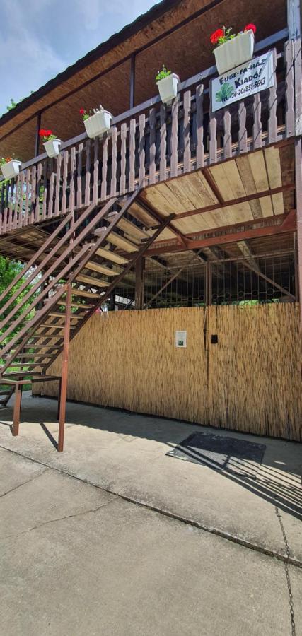 Appartement Füge-Fa-Ház Vásárosnamény - Gergelyiugornya Extérieur photo